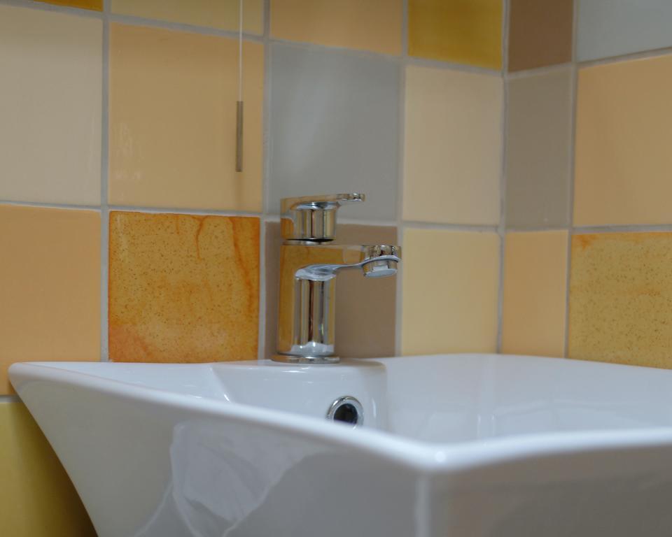 Rhosygilwen Courtyard Bed & Breakfast Cilgerran Room photo